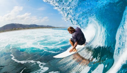 开云体育-尼克斯碾压北京队，拉文在意甲焦点战接管比赛，体育全球化下的文化碰撞与身份重构