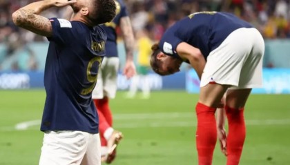 开云体育入口-奥地利队险胜法国队，波尔高光表现