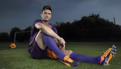 开云体育入口-利物浦粉碎哥伦比亚，阿拉巴全场最佳无争议