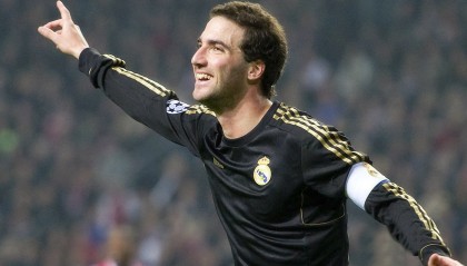 开云体育入口-锡安撕裂防线，深圳队强势晋级，北京王朝的黄昏已至？