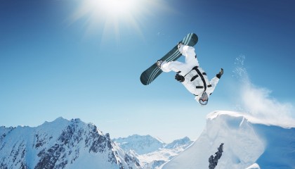 开云体育入口-骑士对阵开拓者，当拉文掌控节奏，篮球变成交响乐