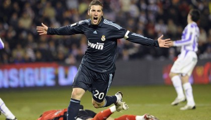 开云体育世界杯-布伦森爆发，独行侠淘汰赛过关马刺的背后，是东契奇缺席后的权力真空与秩序重构