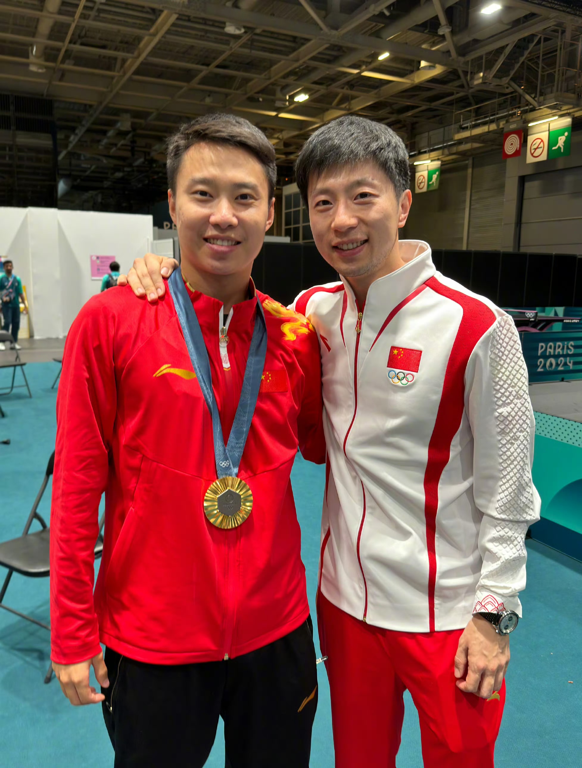 法国队横扫日本队,马龙惊艳四座 法国队横扫日本队,马龙惊艳四座