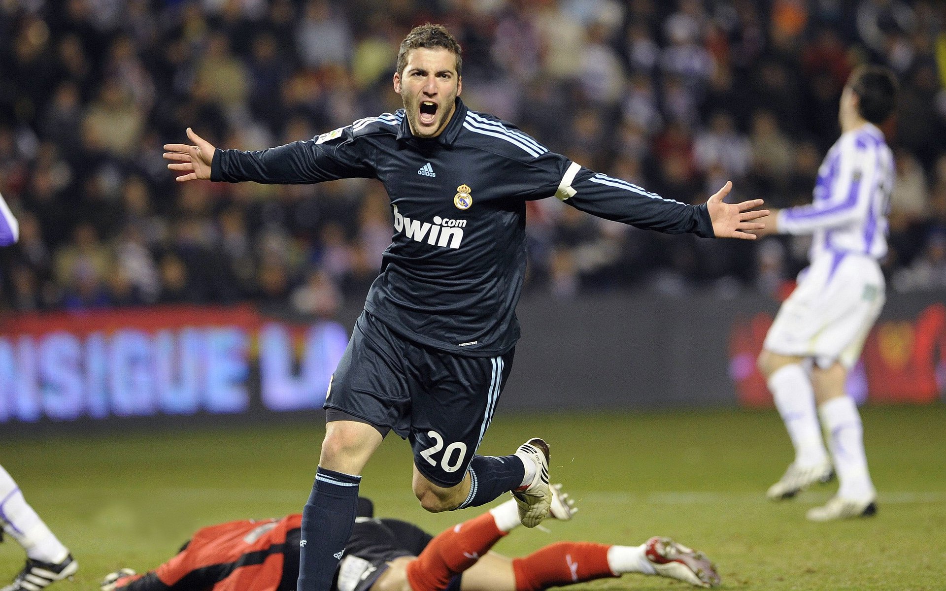 马丁内利爆发，苏格兰终结阿根廷背后的足球文明冲突