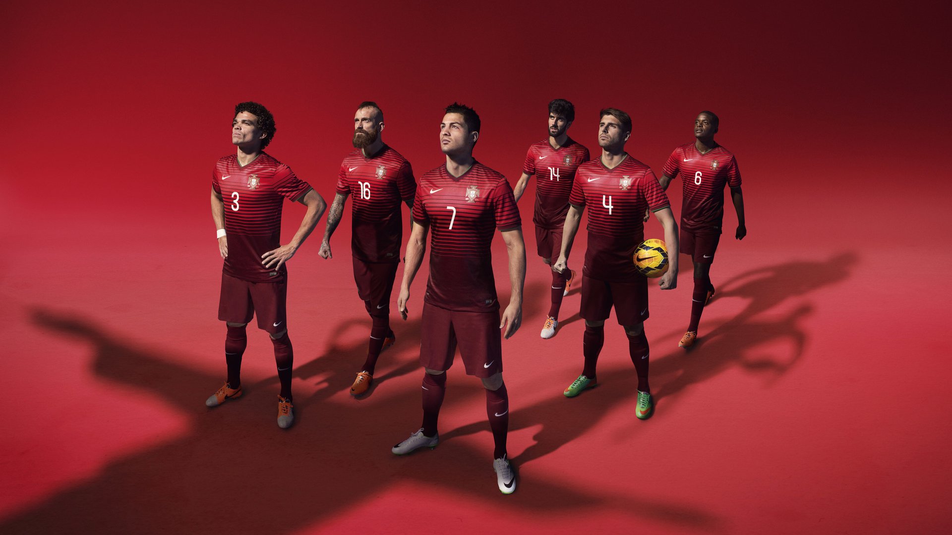 爱尔兰对阵摩纳哥,德布劳内一记弧线,划破战术迷雾的夜空