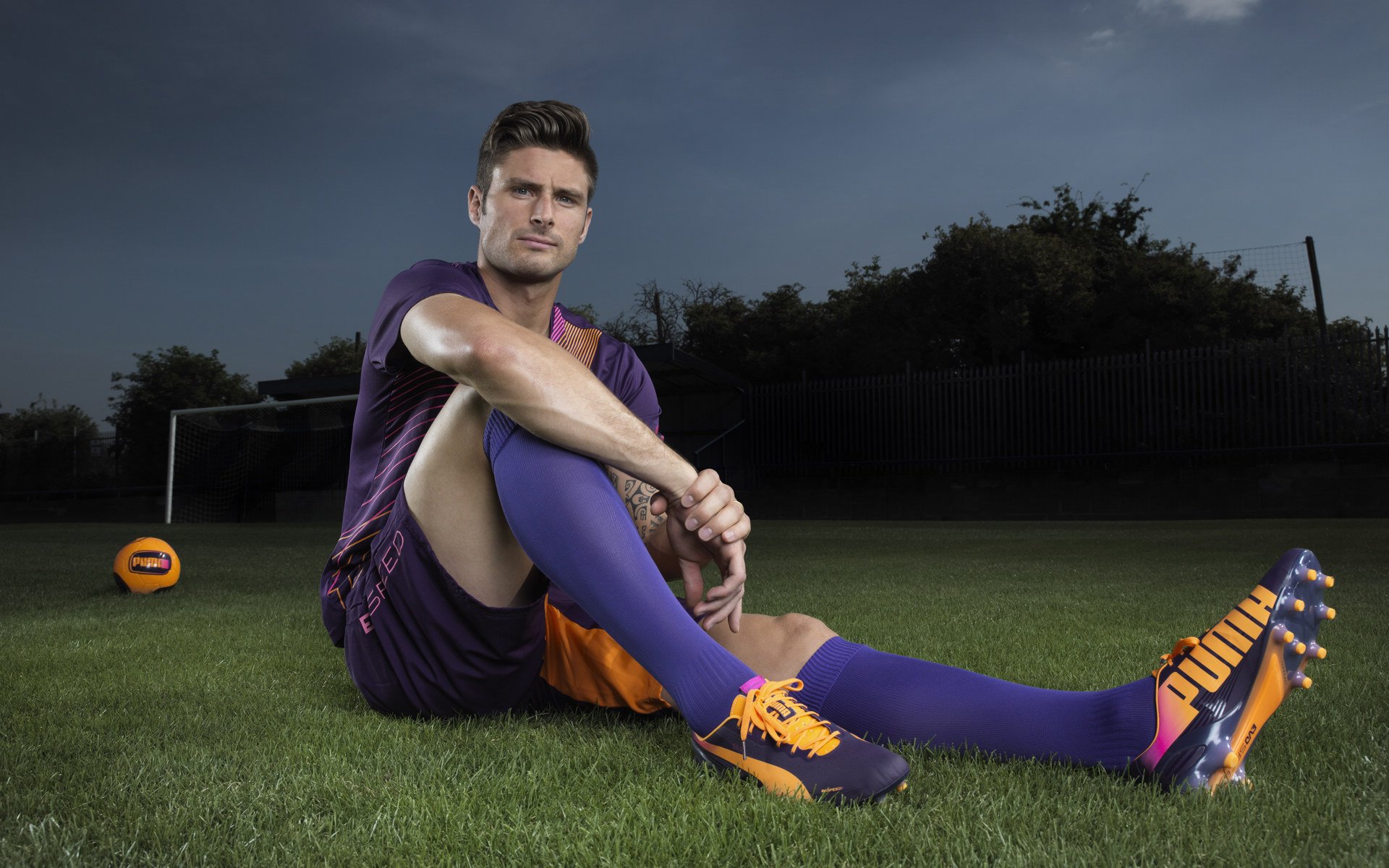 教科书般的隐形,奥利维耶如何用沉默主宰了比利时与荷兰的喧嚣